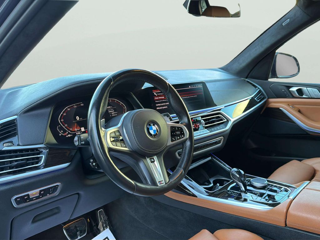 Photo 11 of this BMW X7
