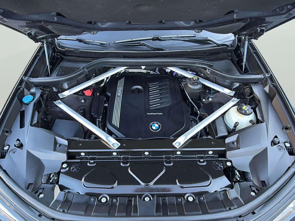 Photo 44 of this BMW X7