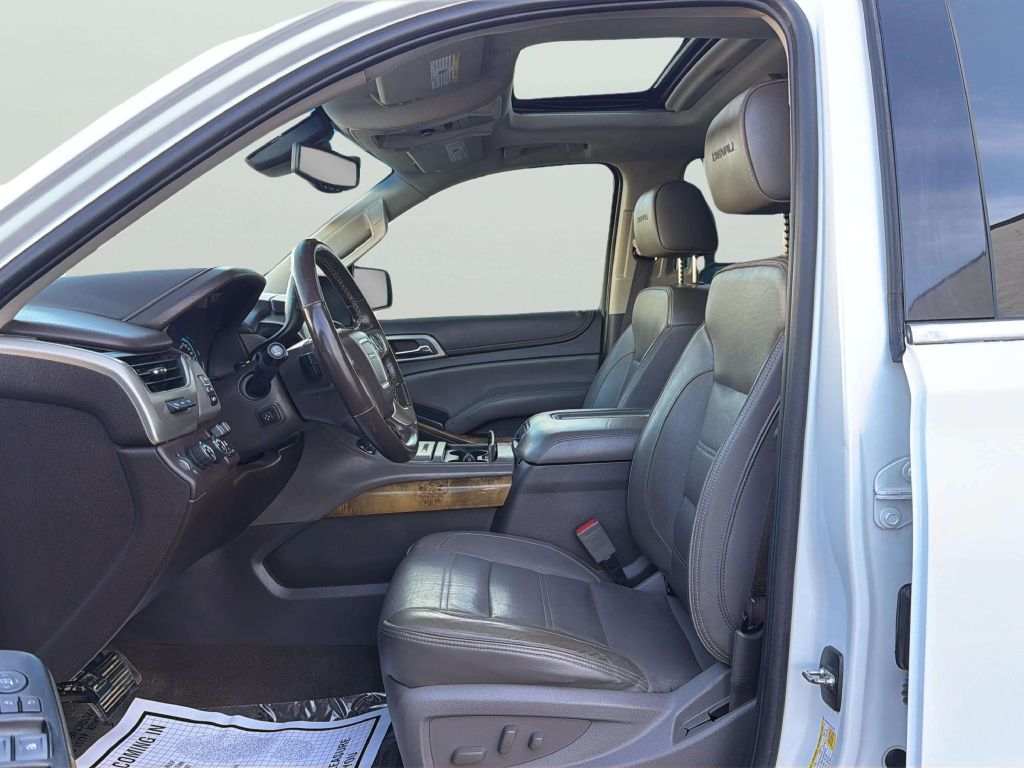 Photo 11 of this GMC YUKON XL