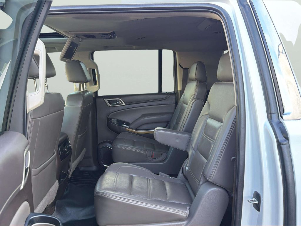 Photo 19 of this GMC YUKON XL
