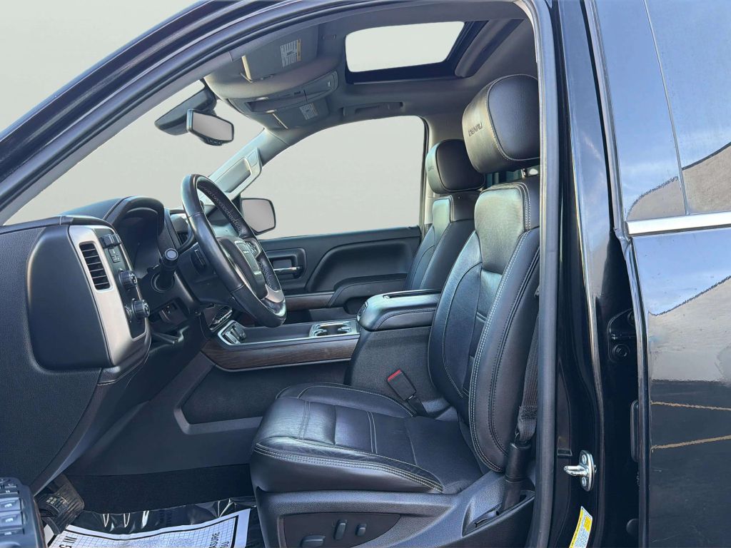 Photo 11 of this GMC SIERRA 1500