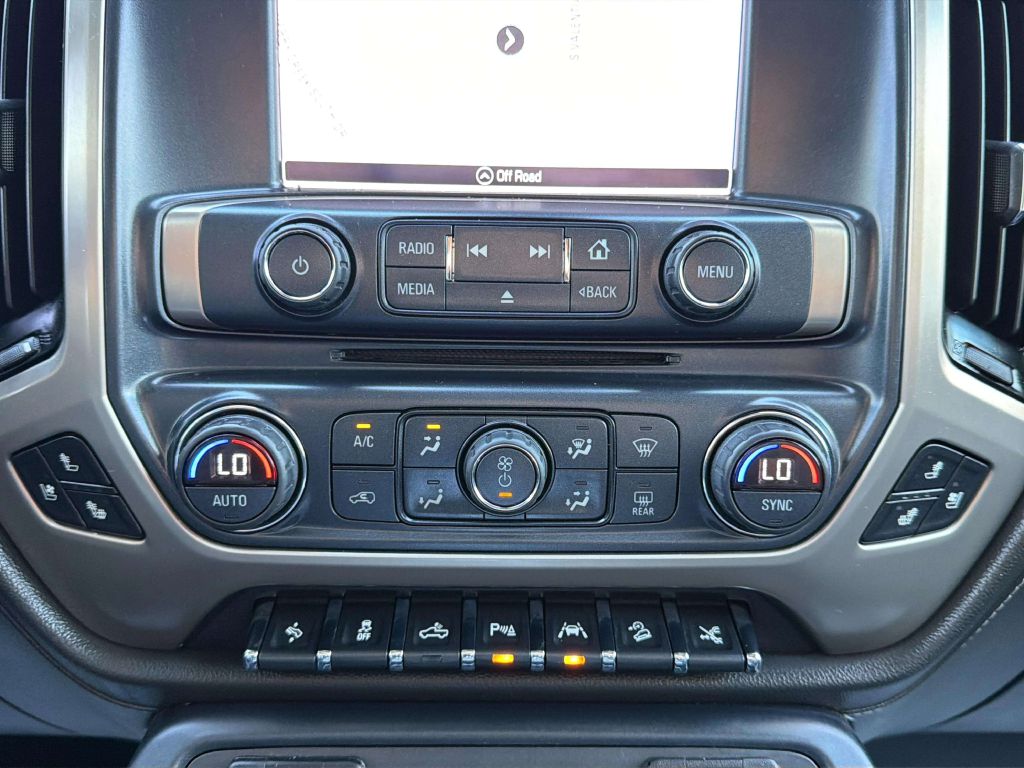 Photo 21 of this GMC SIERRA 1500