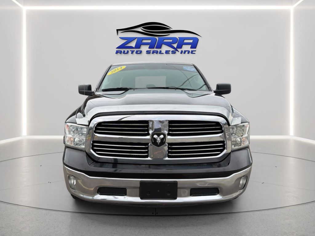 Photo 2 of this RAM 1500