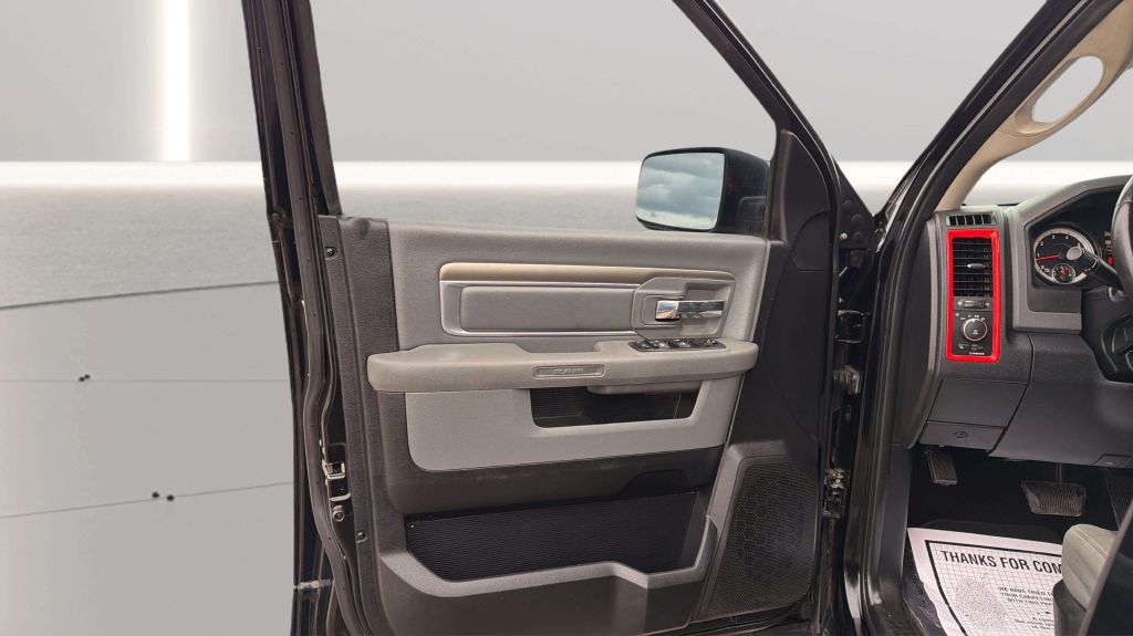 Photo 18 of this RAM 1500