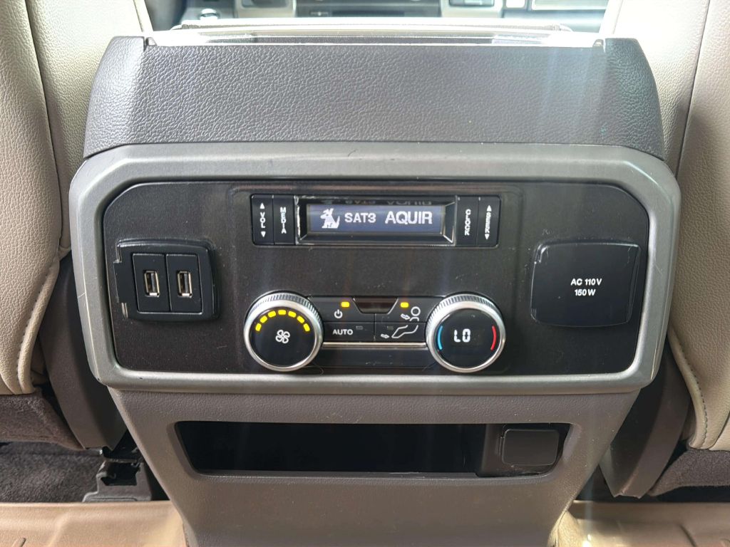 Photo 19 of this FORD EXPEDITION MAX
