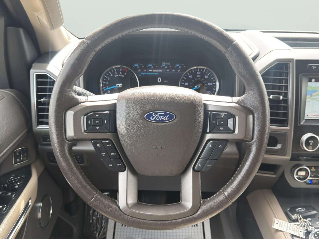 Photo 26 of this FORD EXPEDITION MAX