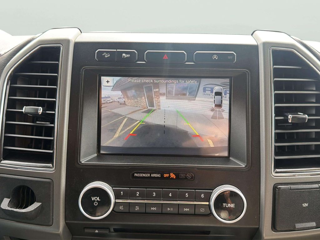 Photo 30 of this FORD EXPEDITION MAX