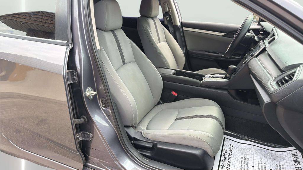 Photo 14 of this HONDA CIVIC