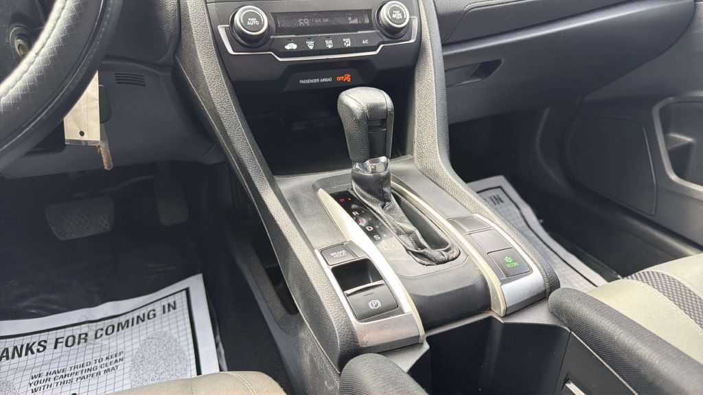Photo 22 of this HONDA CIVIC