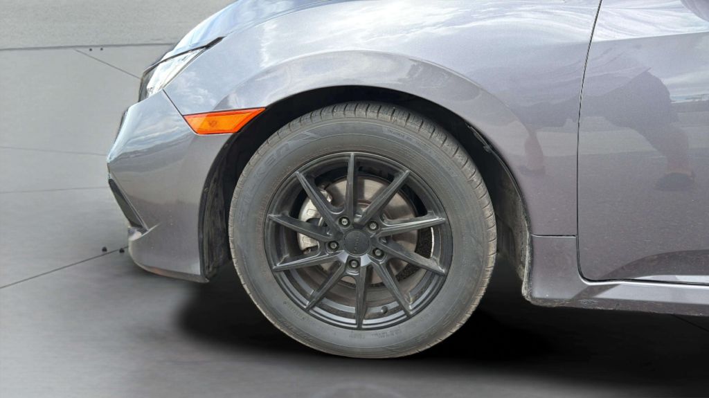 Photo 30 of this HONDA CIVIC