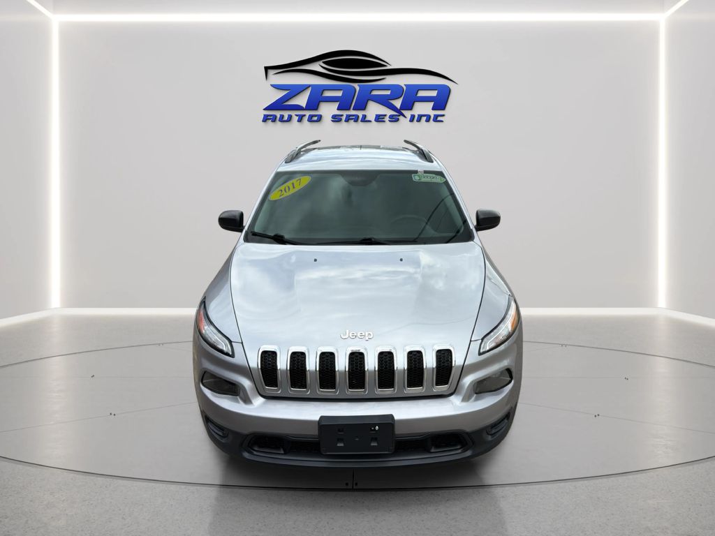 Photo 10 of this JEEP CHEROKEE