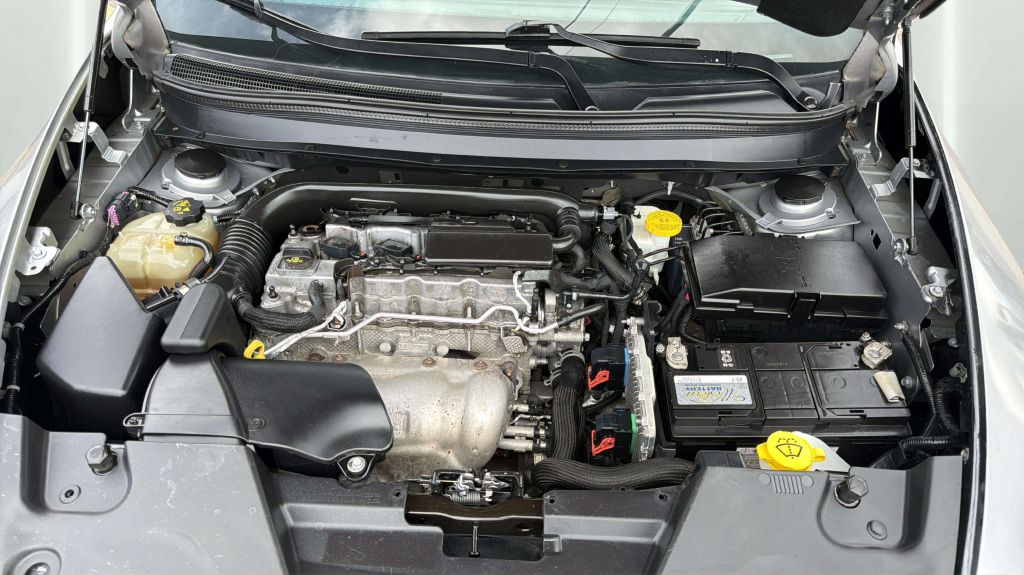 Photo 27 of this JEEP CHEROKEE