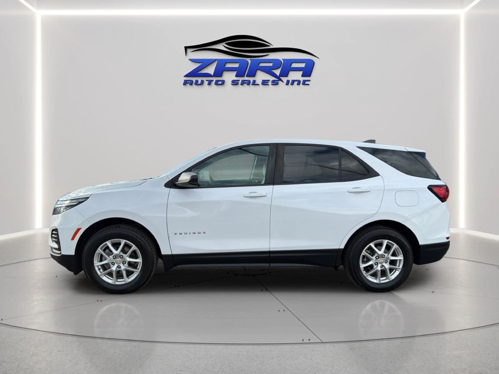 Photo 4 of this CHEVROLET EQUINOX