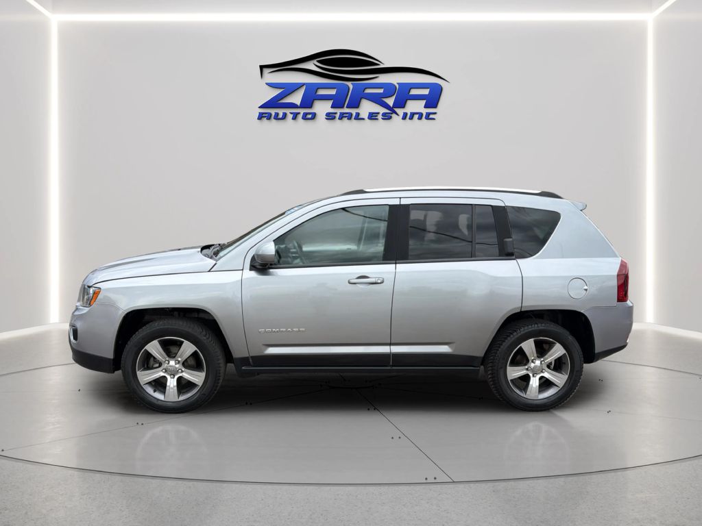 Photo 4 of this JEEP COMPASS