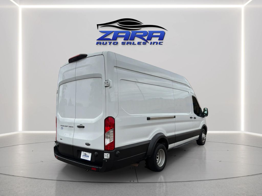 Photo 7 of this FORD TRANSIT