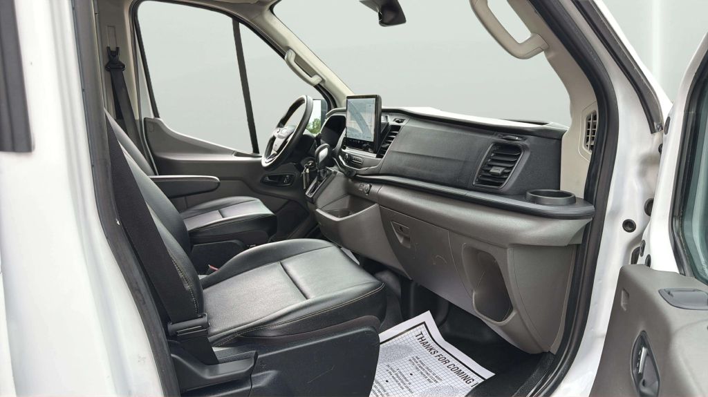 Photo 15 of this FORD TRANSIT