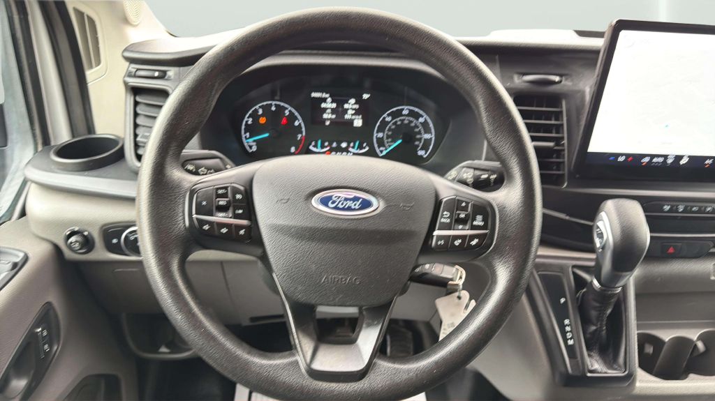 Photo 22 of this FORD TRANSIT