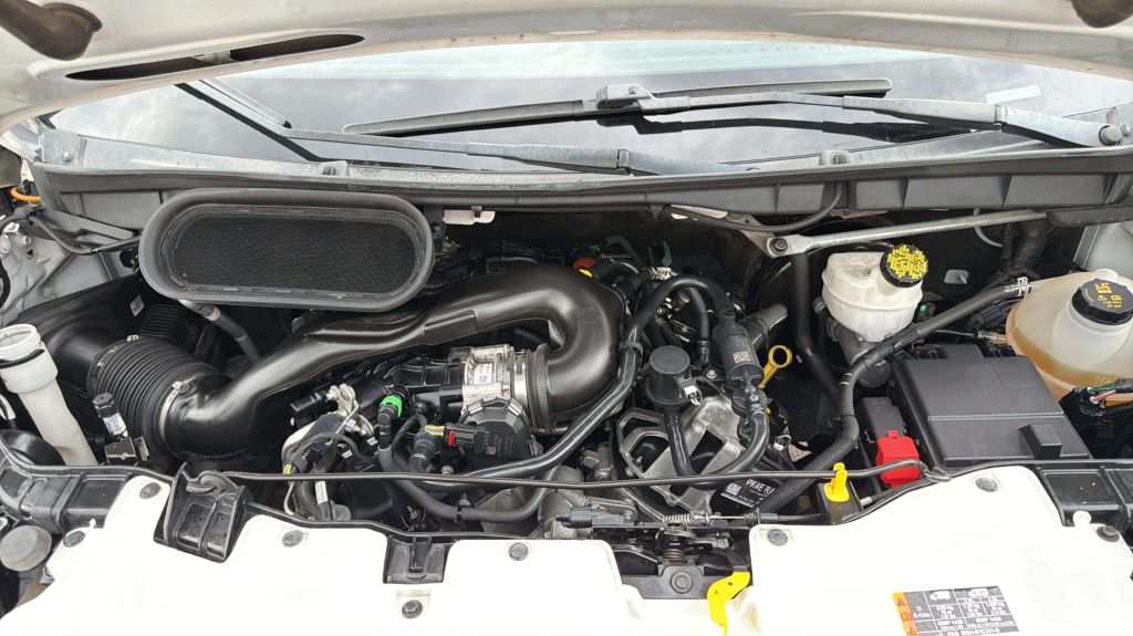 Photo 29 of this FORD TRANSIT