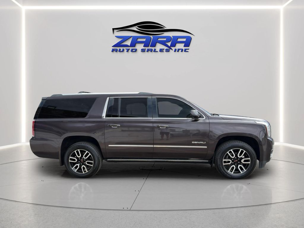 Photo 8 of this GMC YUKON XL