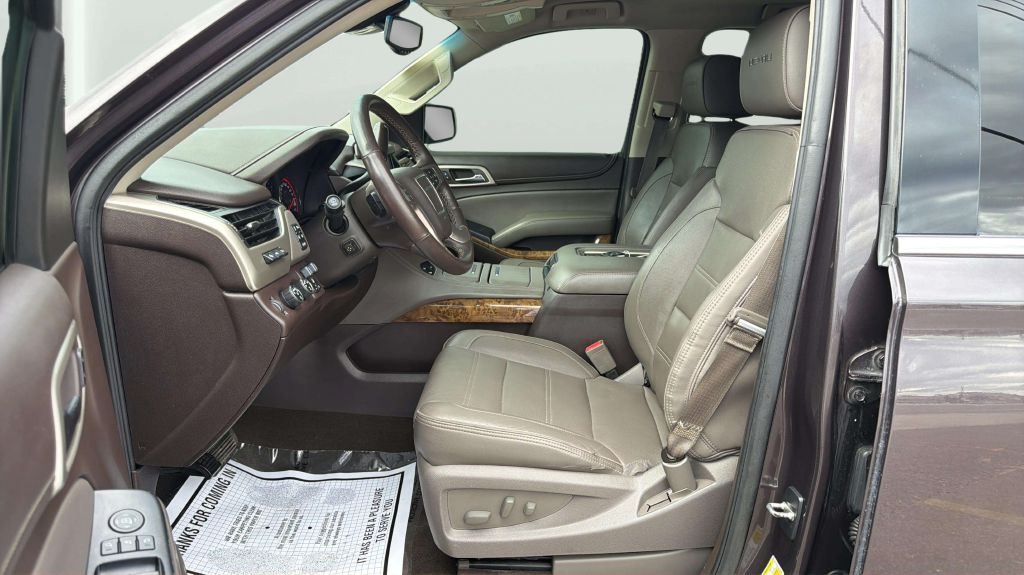 Photo 11 of this GMC YUKON XL