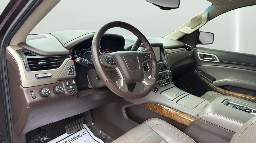 Photo 17 of this GMC YUKON XL