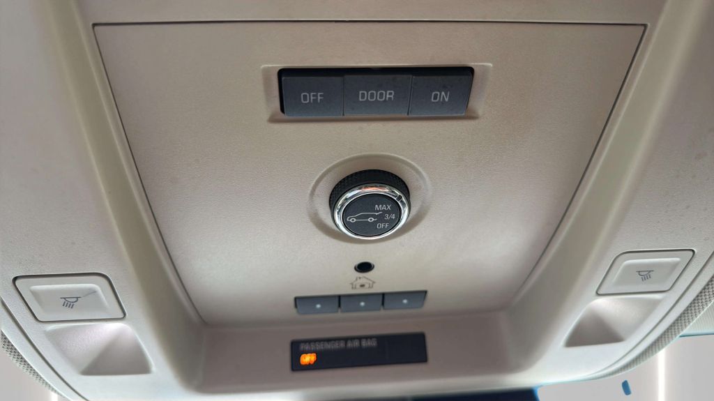 Photo 31 of this GMC YUKON XL