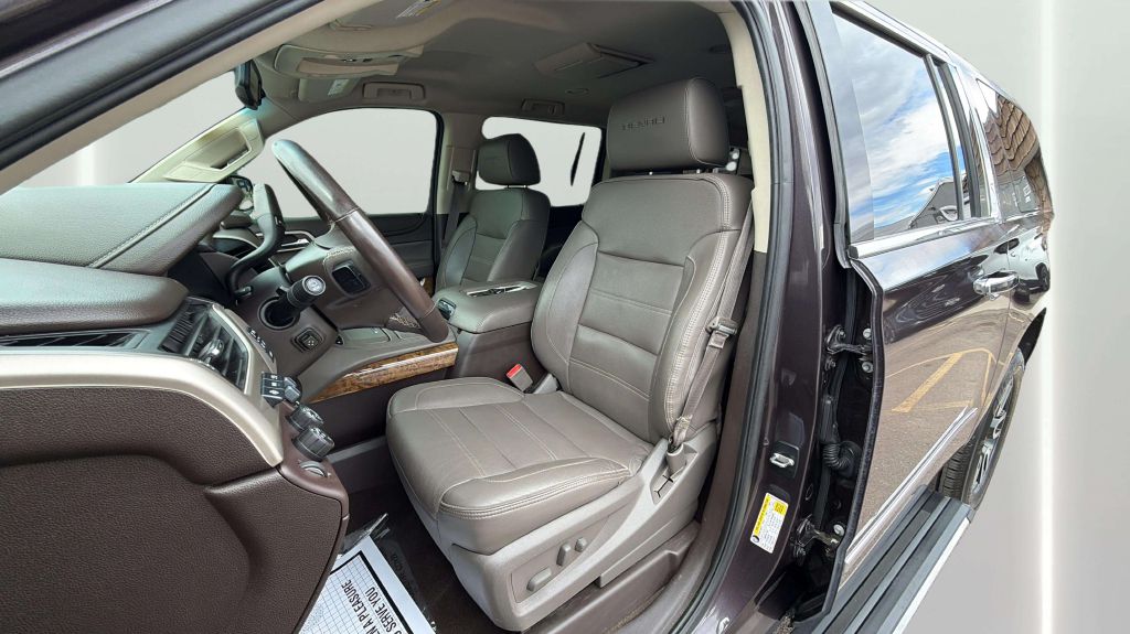 Photo 32 of this GMC YUKON XL
