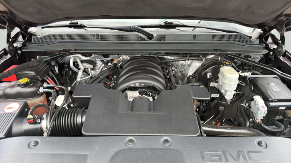 Photo 33 of this GMC YUKON XL