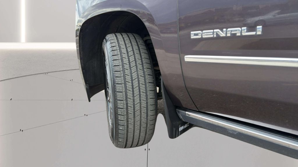 Photo 38 of this GMC YUKON XL