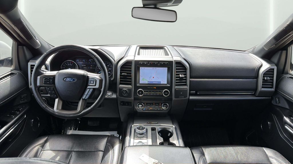 Photo 22 of this FORD EXPEDITION MAX