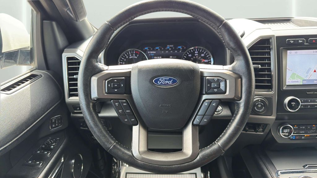 Photo 24 of this FORD EXPEDITION MAX