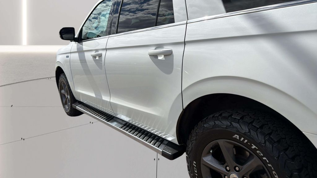 Photo 35 of this FORD EXPEDITION MAX