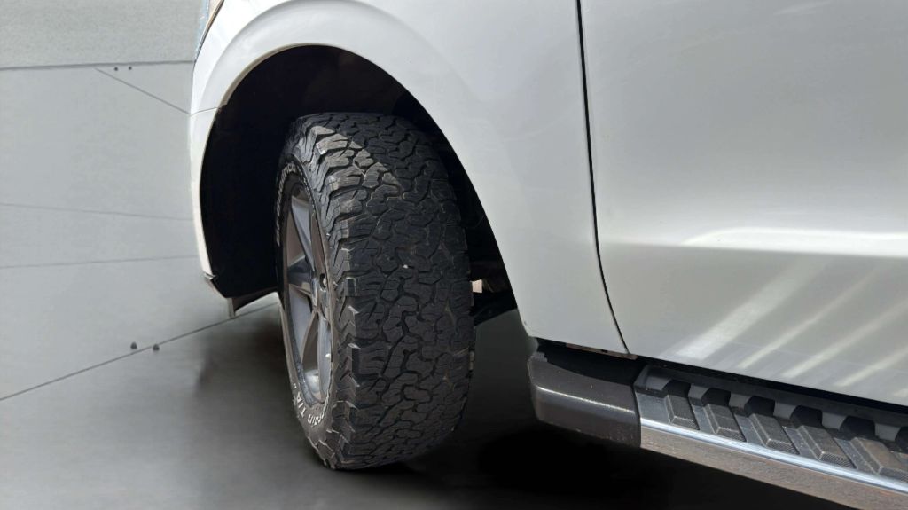 Photo 37 of this FORD EXPEDITION MAX