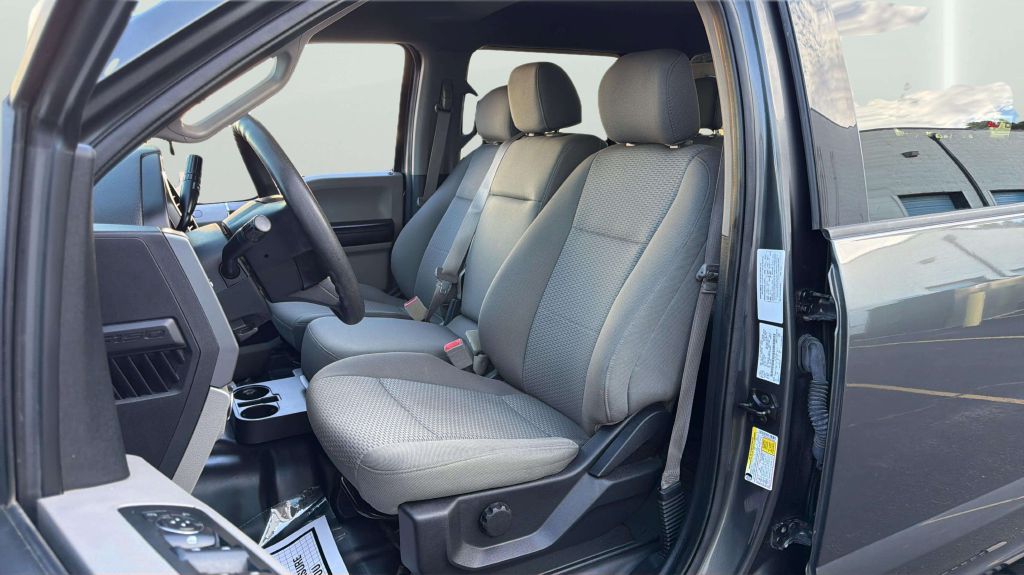 Photo 12 of this FORD F-150
