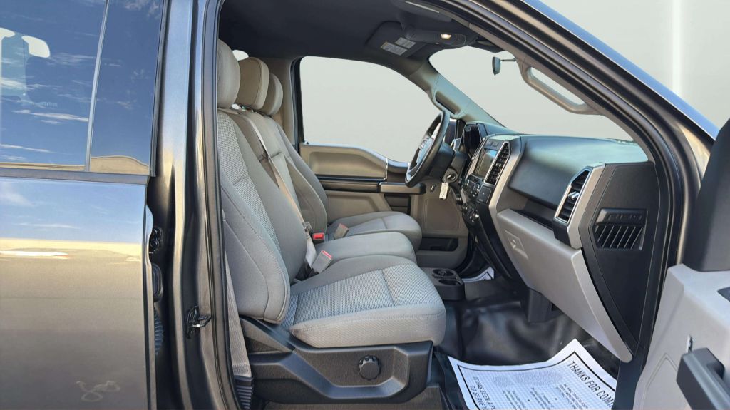 Photo 13 of this FORD F-150