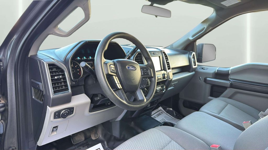Photo 17 of this FORD F-150