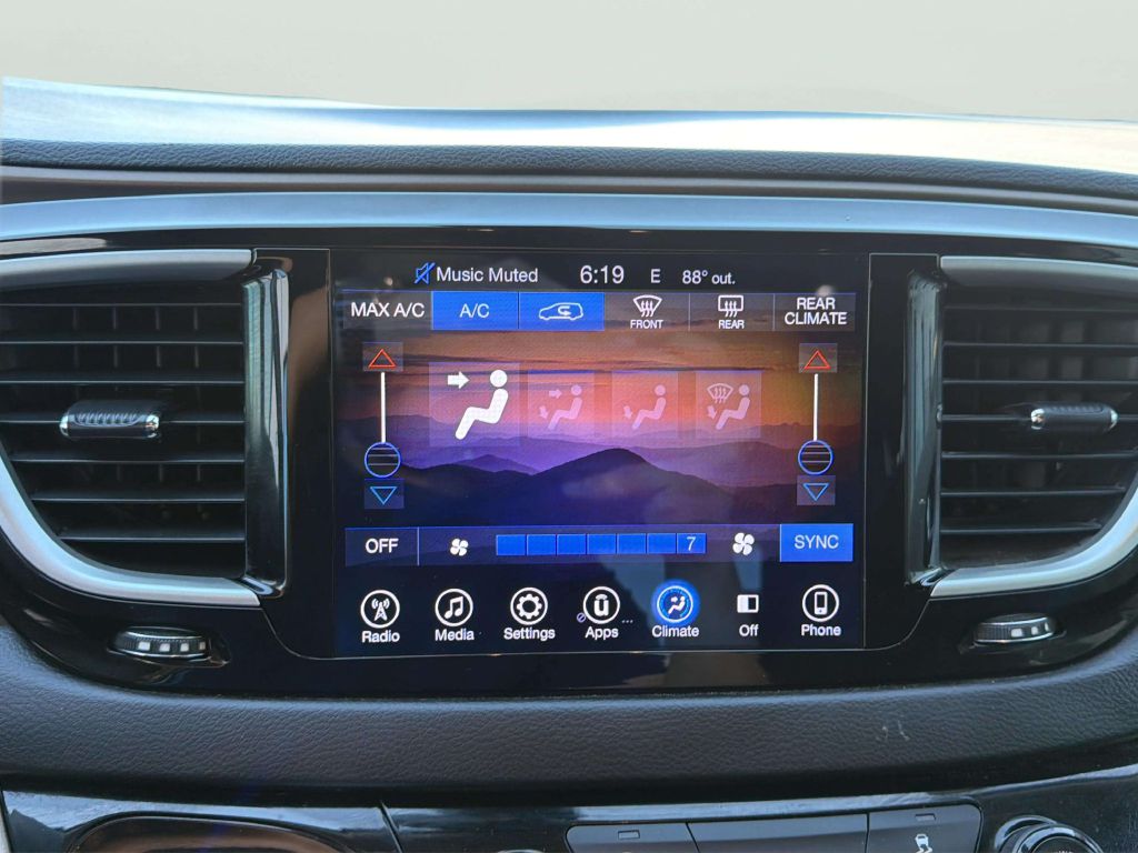 Photo 26 of this CHRYSLER PACIFICA