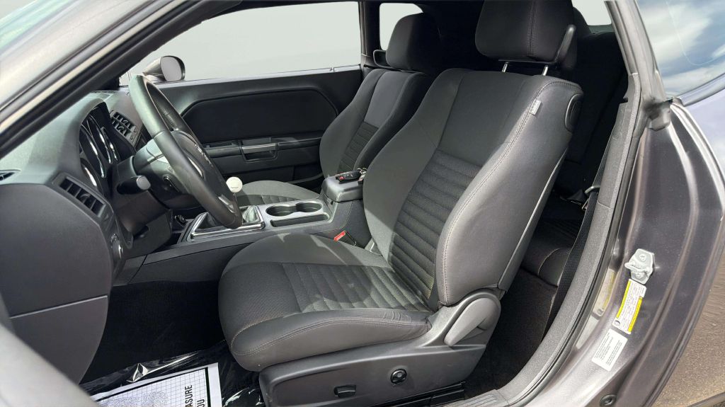 Photo 12 of this DODGE CHALLENGER