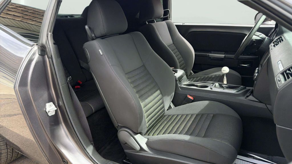 Photo 14 of this DODGE CHALLENGER