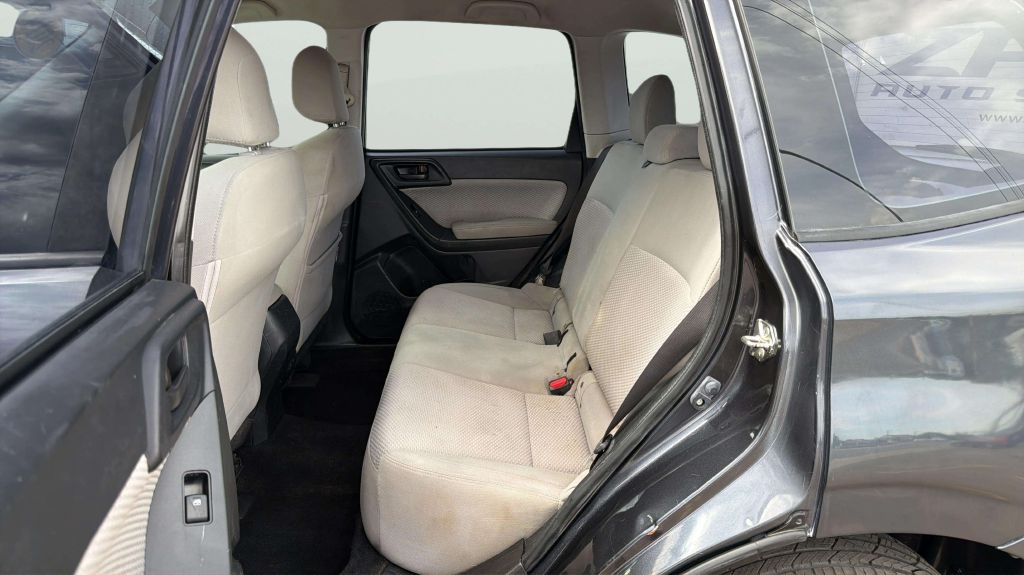 Photo 19 of this SUBARU FORESTER