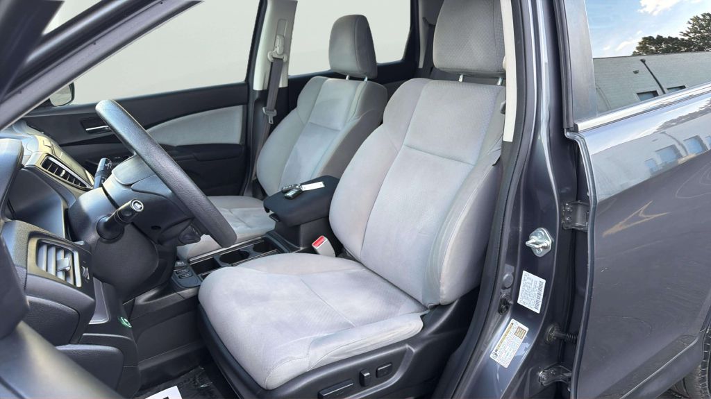 Photo 12 of this HONDA CR-V