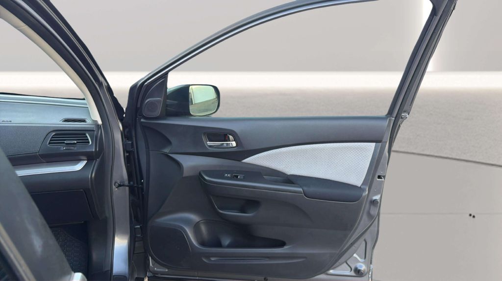 Photo 16 of this HONDA CR-V