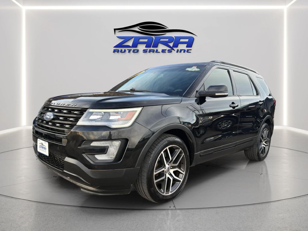 Photo 3 of this FORD EXPLORER