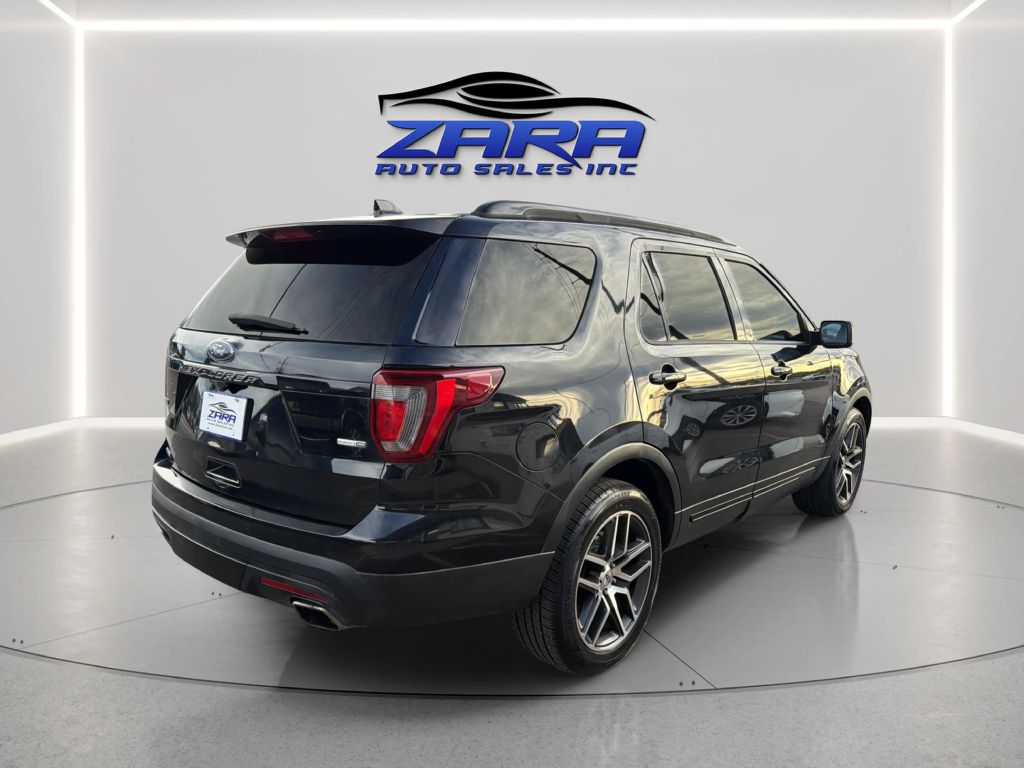 Photo 7 of this FORD EXPLORER