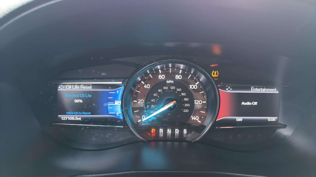 Photo 27 of this FORD EXPLORER