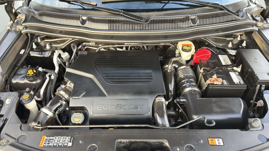 Photo 33 of this FORD EXPLORER