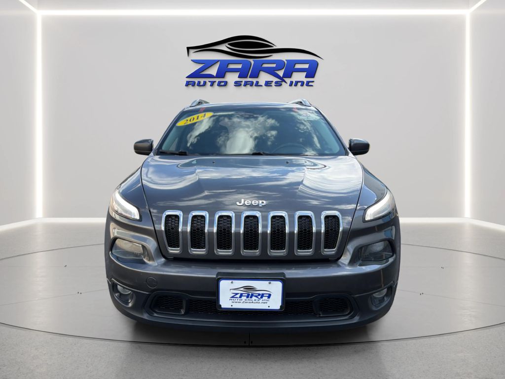 Photo 2 of this JEEP CHEROKEE