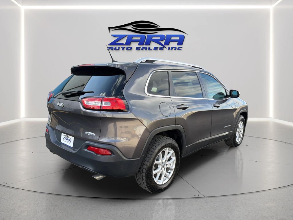 Photo 7 of this JEEP CHEROKEE