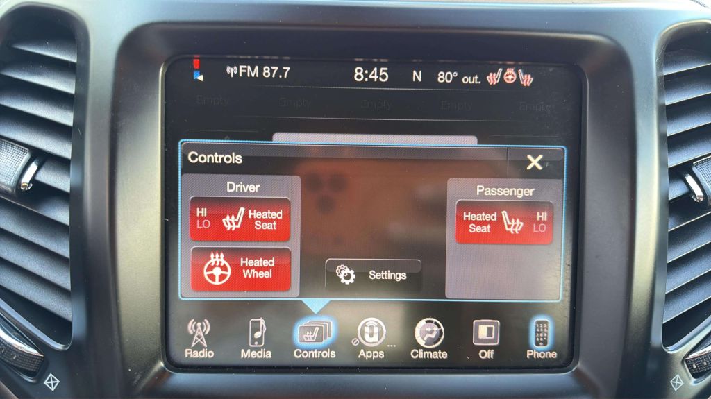 Photo 25 of this JEEP CHEROKEE