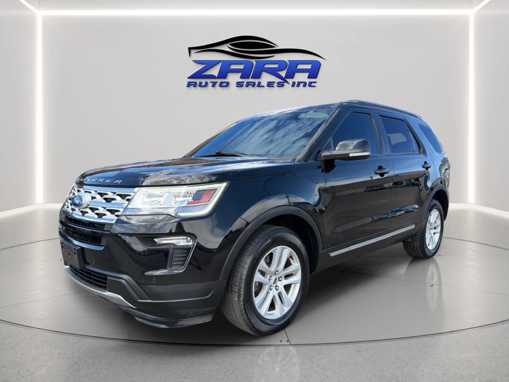 Photo 3 of this FORD EXPLORER